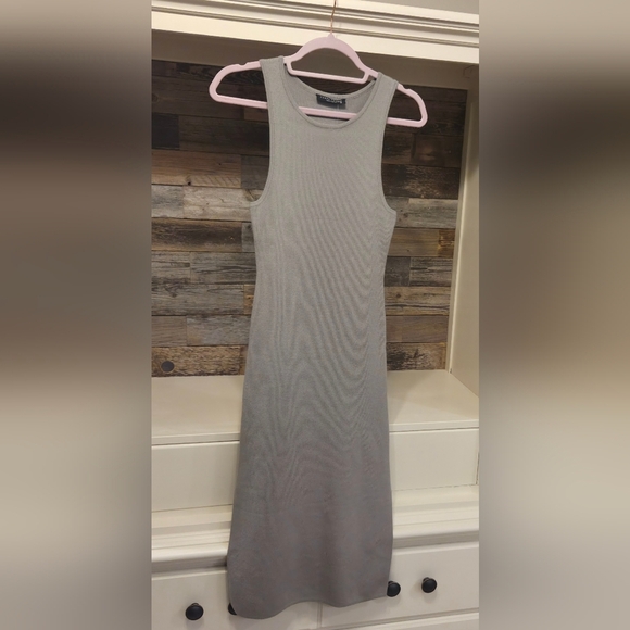 Final Touch Sage Green Sleeveless Maxi Dress With Slits On Both Sides - Picture 4 of 10